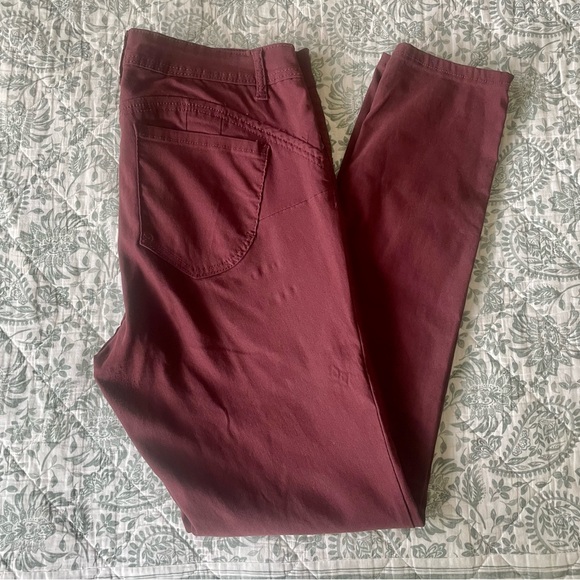 Rue21 Pants - Rue 21 Burgundy Jegging